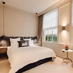 Hotel 717