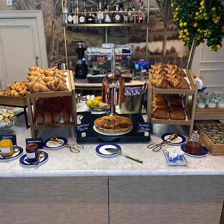 717 فندق أمستردام